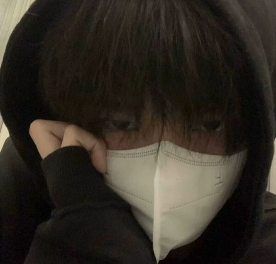 【男生头像】不要看见别人发光就觉得自己暗淡-微梦云小屋