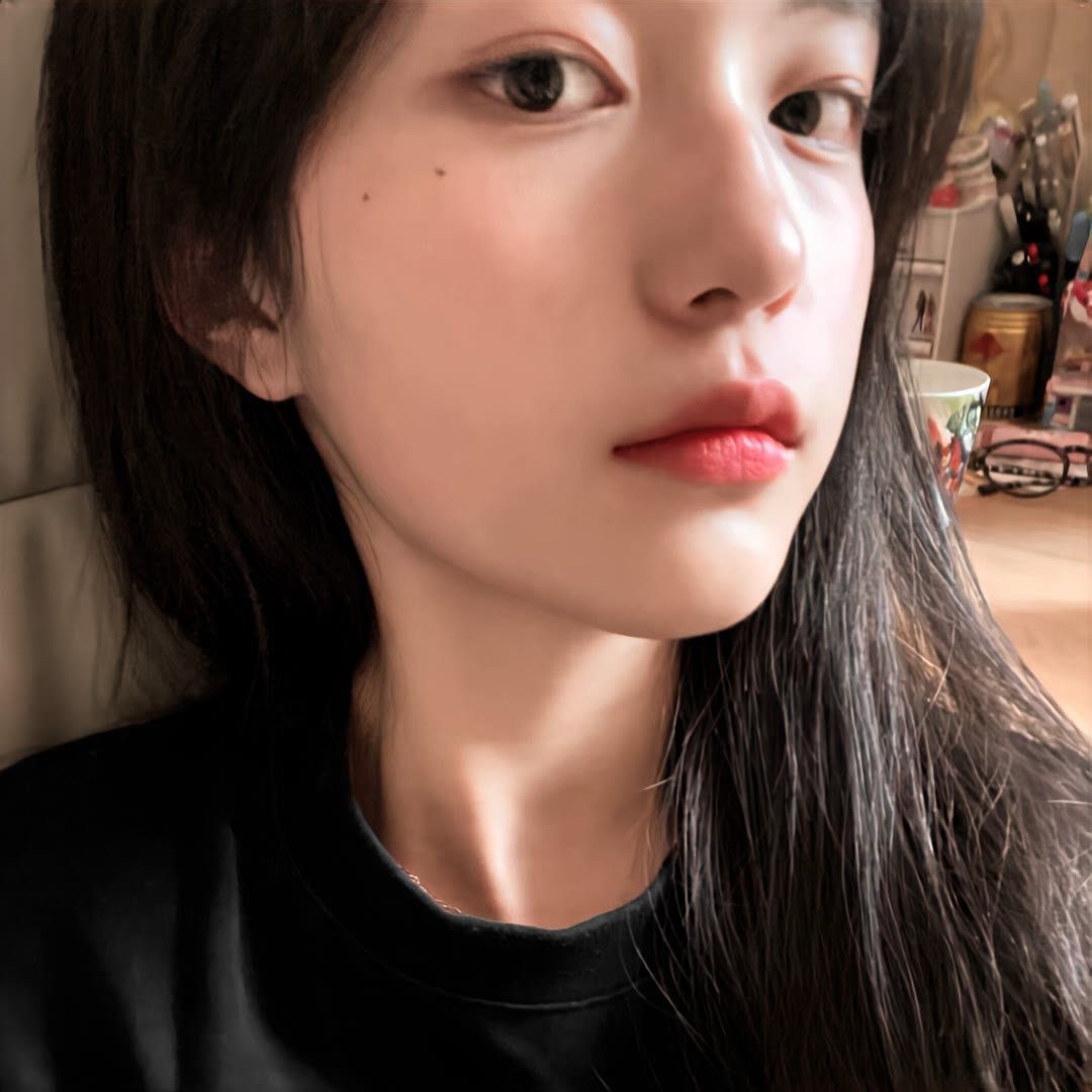 【女生头像】这世界明晃晃的，我继续以我的尘垢送上祝福-微梦云小屋