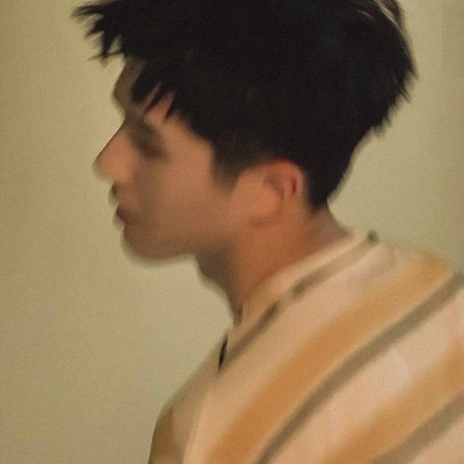 【男生头像】我才不会难过呢 我这么有趣 谁离开都不会是我的遗憾-微梦云小屋
