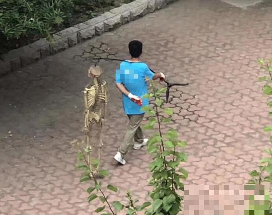 厕所串串，吃的就是这个味！-微梦云小屋